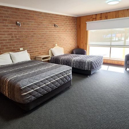 Country Roads Motor Inn Naracoorte Exteriör bild