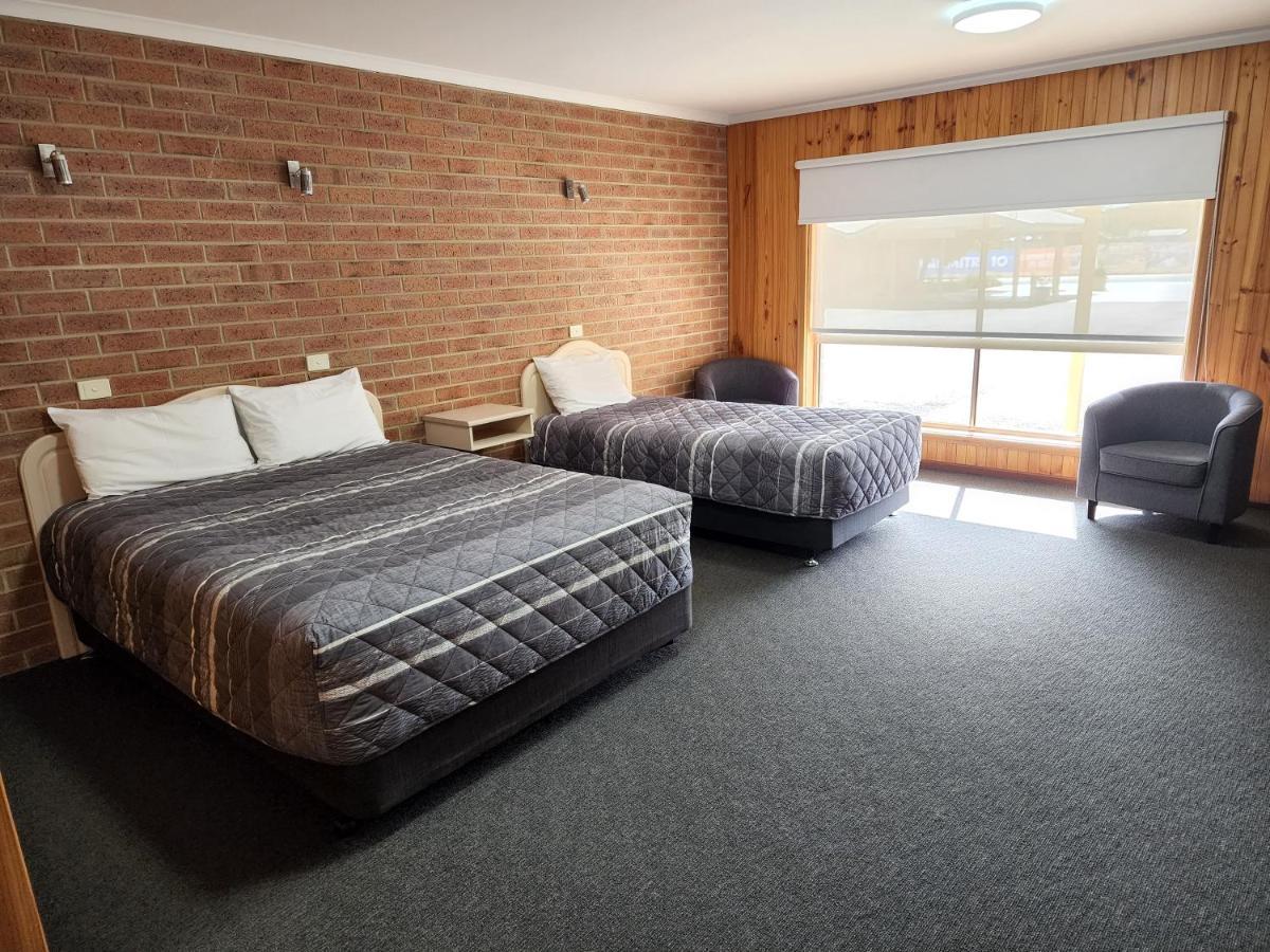 Country Roads Motor Inn Naracoorte Exteriör bild