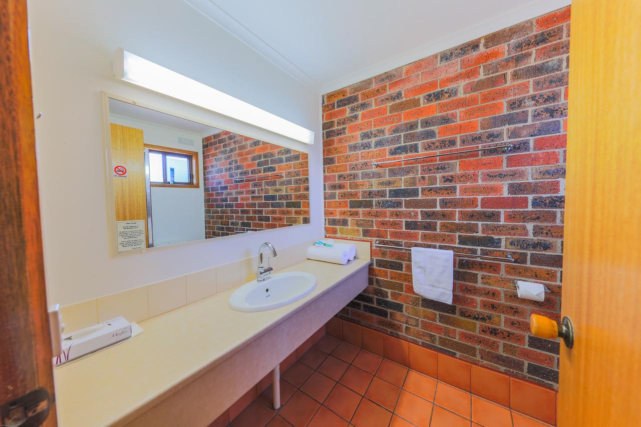 Country Roads Motor Inn Naracoorte Exteriör bild