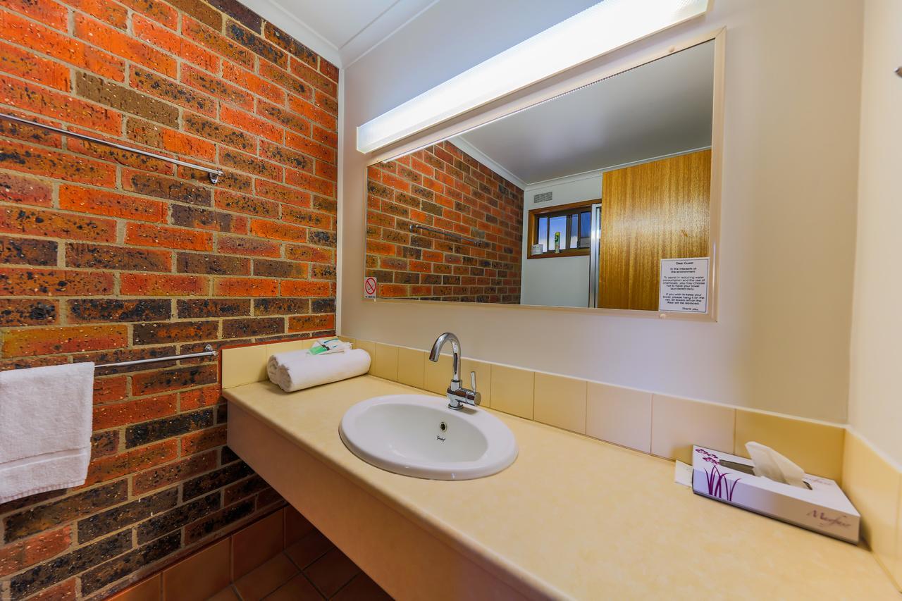 Country Roads Motor Inn Naracoorte Exteriör bild