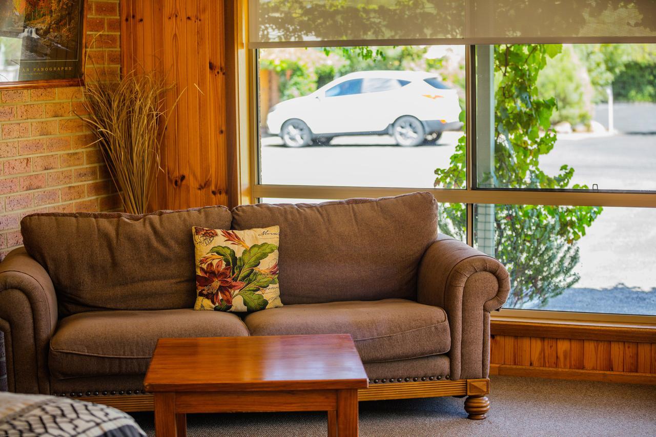 Country Roads Motor Inn Naracoorte Exteriör bild
