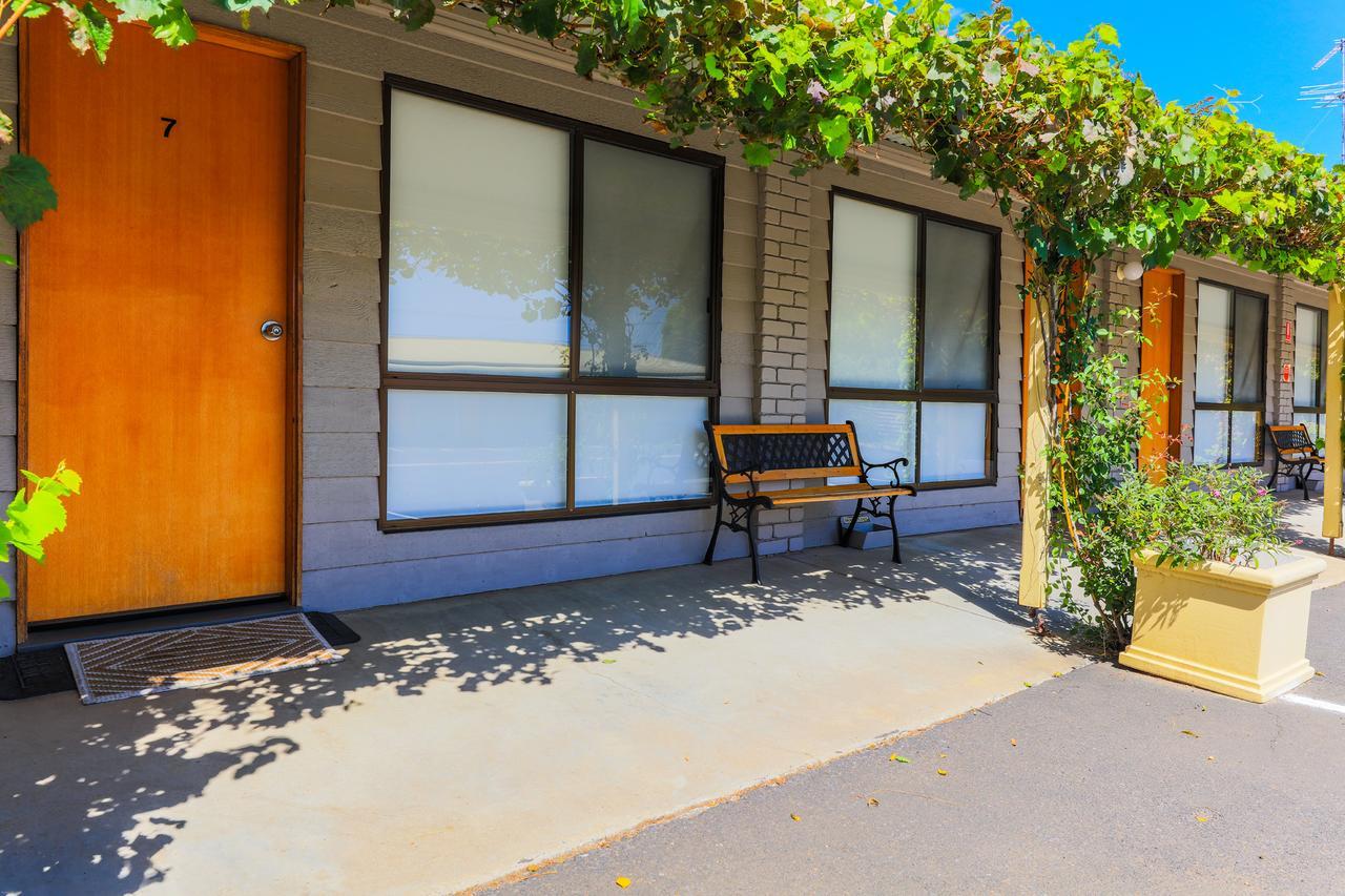 Country Roads Motor Inn Naracoorte Exteriör bild